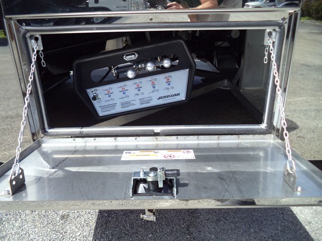 2027 International MV607 Crew Cab w/ JerrDan 22ft Enclosed Clear Sided TowBox Car Carrier - 23008747 - 59