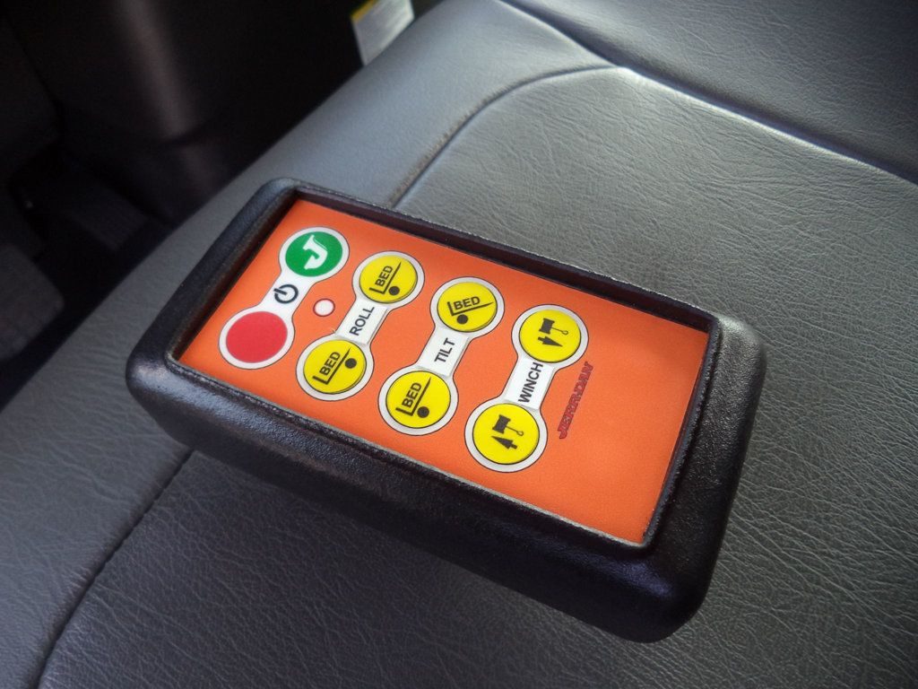 2027 International MV607 Crew Cab w/ JerrDan 22ft Enclosed Clear Sided TowBox Car Carrier - 23008747 - 89