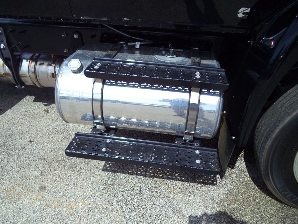 2027 International MV607 Extended Cab 22' Jerrdan Rollback Tow Truck 22srrd6twlp 300hp - 22071419 - 22