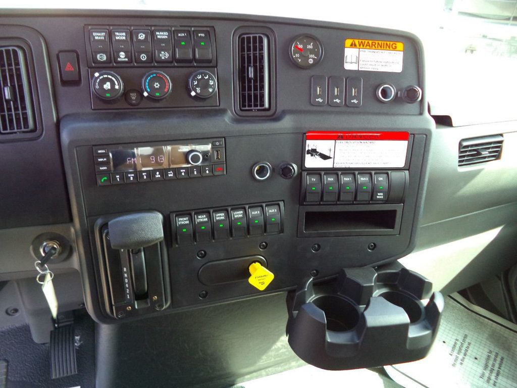 2027 International MV607 Extended Cab 22' Jerrdan Rollback Tow Truck 22srrd6twlp 300hp - 22071419 - 44