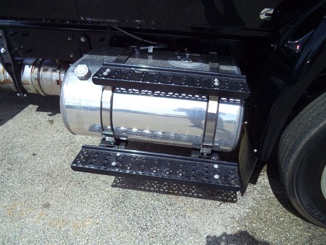 2027 International MV607 Extended Cab 22' Jerrdan Rollback Tow Truck 22srrd6twlp 300hp - 22071419 - 22