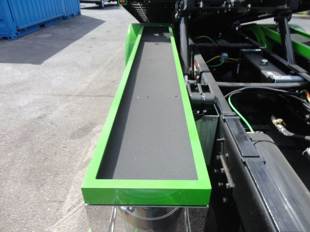 2027 International MV607 Extended Cab w/ 22ft Jerr-Dan Custom StepSide Classic Car Carrier - 21831945 - 23