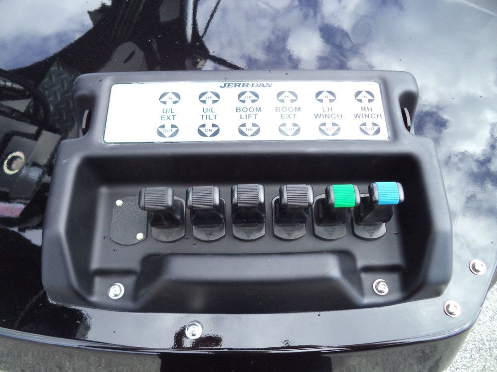 2027 International MV607 Extended Cab w/ JerrDan MPL60 Wrecker 12 Ton Recovery Boom Underlift - 22537521 - 23