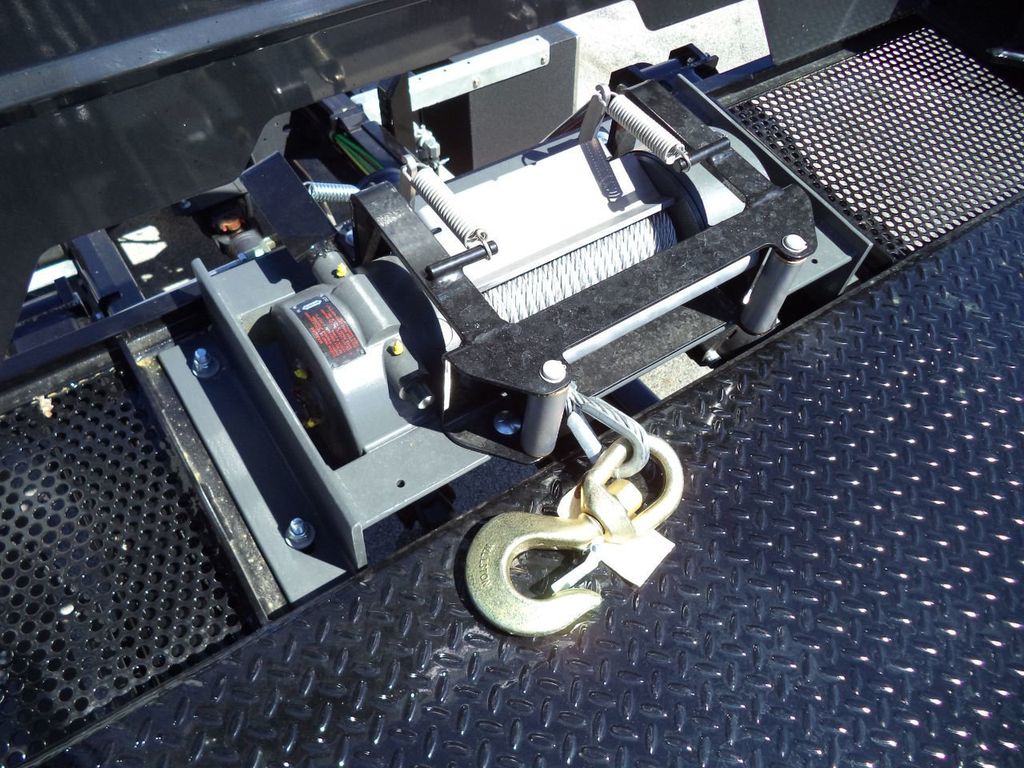 2027 Isuzu FTR 28ft Jerrdan Rollback Tow Truck 8.5 ton - 22159067 - 28