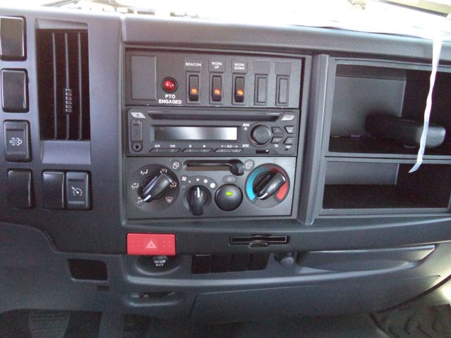 2027 Isuzu FTR 28ft Jerrdan Rollback Tow Truck 8.5 ton - 22159067 - 40