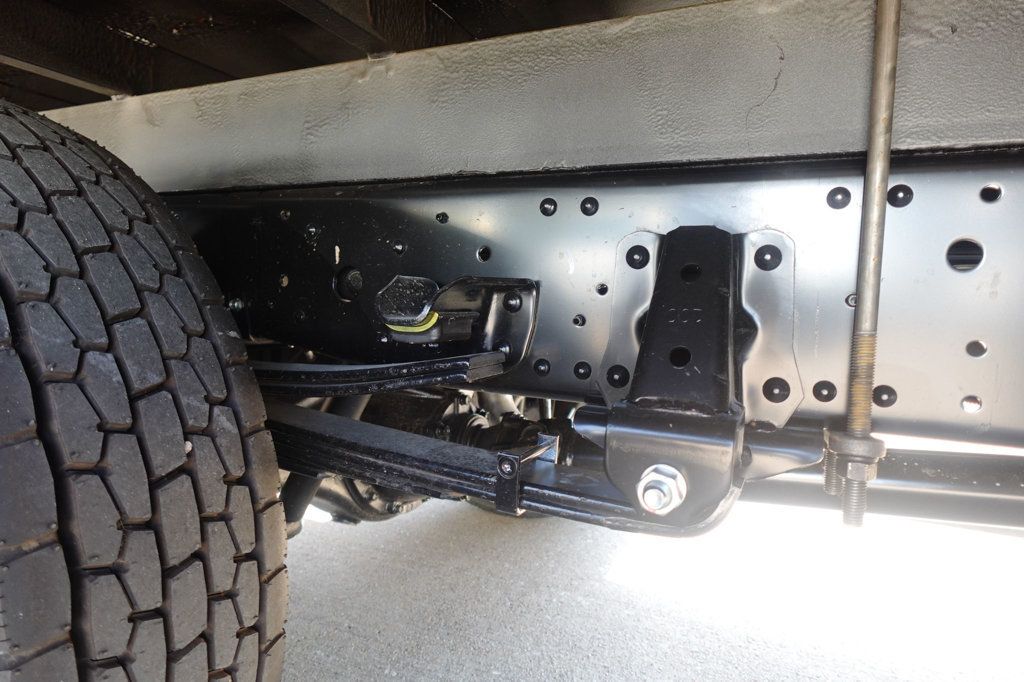 2027 Isuzu NPR (19ft Landscape w/ Ramps) - 23035835 - 31
