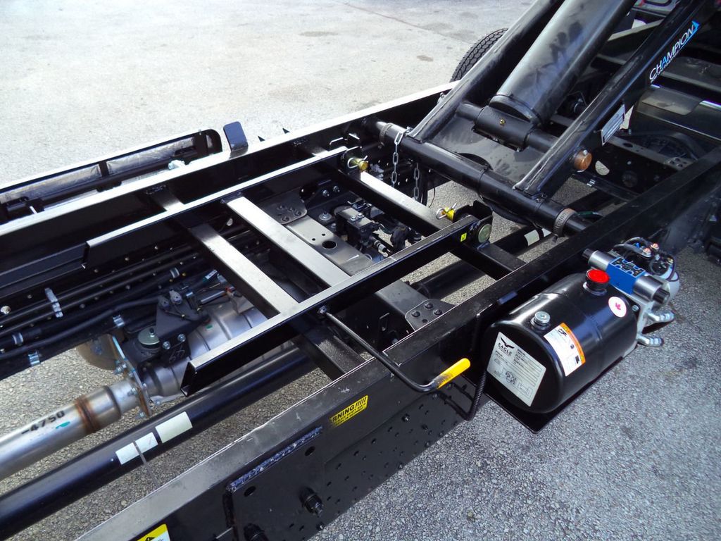 2027 Isuzu NPR HD 14ft Alum Dump Truck Landscape Crewcab - 21863416 - 31