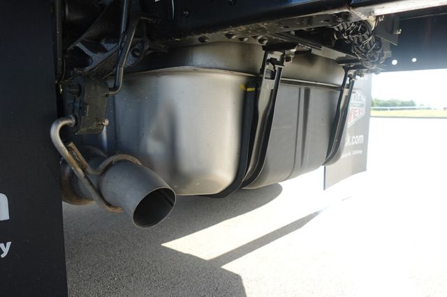 2027 Isuzu NPR HD (16ft Vanscaper w/ Split Ramps) - 23039442 - 30
