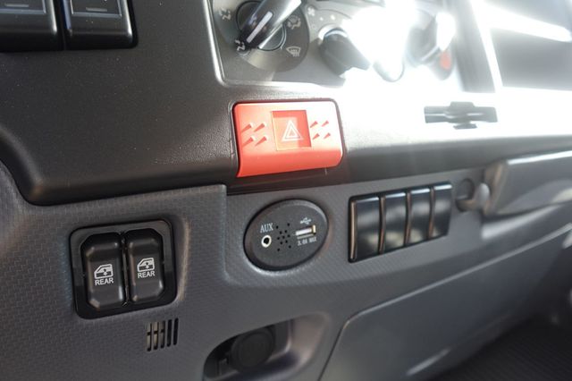 2027 Isuzu NPR HD (16ft Vanscaper w/ Split Ramps) - 23039442 - 53