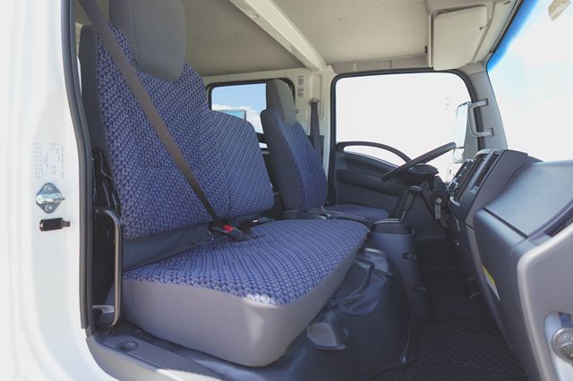 2027 Isuzu NPR HD (16ft Vanscaper w/ Split Ramps) - 23043977 - 32