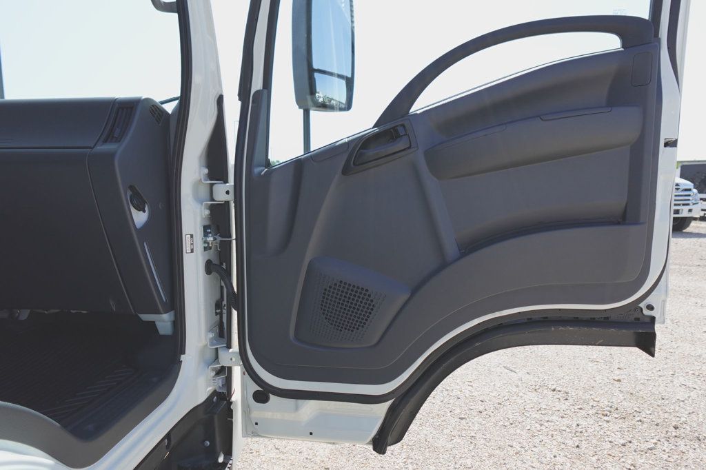 2027 Isuzu NPR HD (16ft Vanscaper w/ Split Ramps) - 23057501 - 23