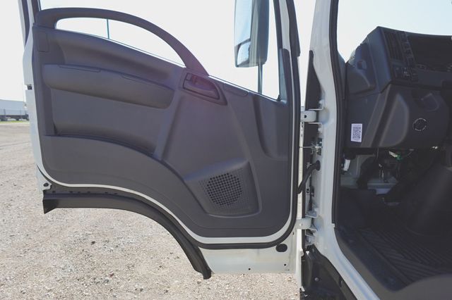 2027 Isuzu NPR HD (16ft Vanscaper w/ Split Ramps) - 23057509 - 18