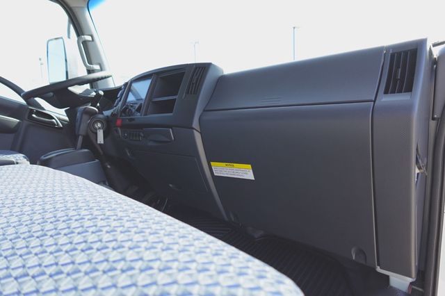 2027 Isuzu NPR HD (16ft Vanscaper w/ Split Ramps) - 23057509 - 46