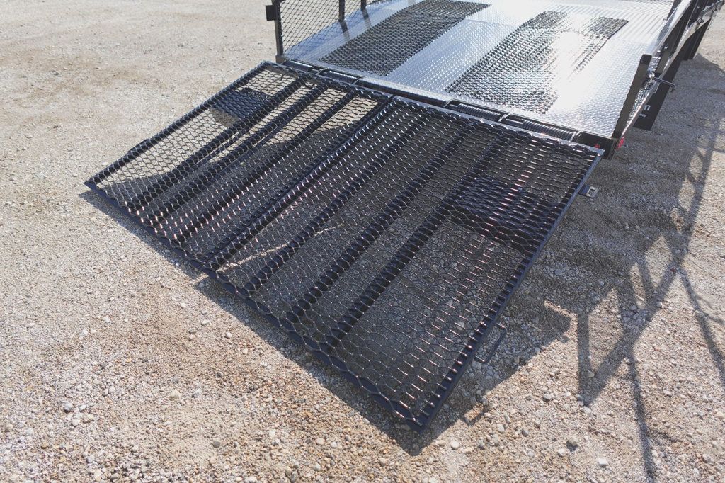 2027 Isuzu NPR HD (19ft Landscape Truck with Split Ramps) - 23031124 - 14