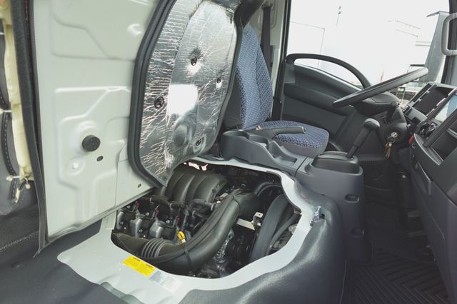 2027 Isuzu NPR HD (19ft Landscape Truck with Split Ramps) - 23031130 - 37