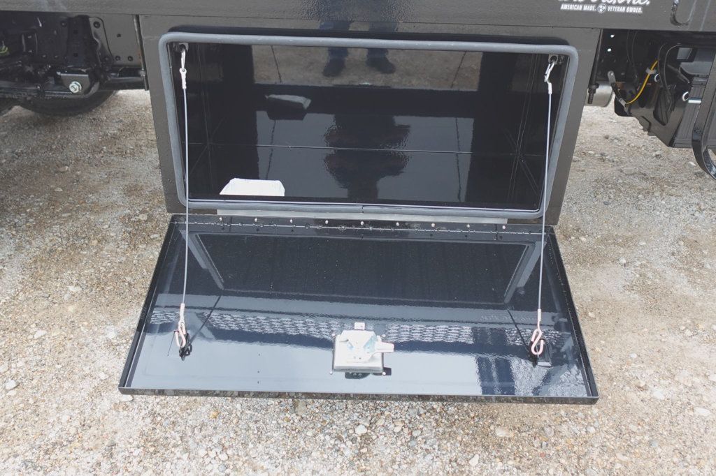 2027 Isuzu NPR HD (19ft Landscape Truck w/ Ramps) - 23023129 - 17