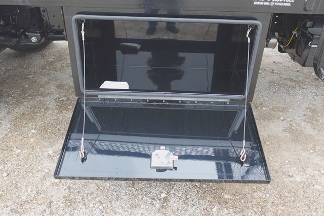 2027 Isuzu NPR HD (19ft Landscape Truck w/ Ramps) - 23023129 - 17