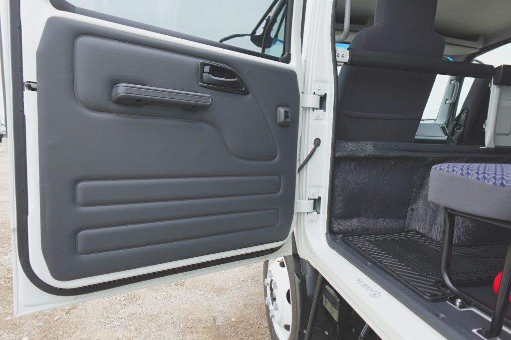 2027 Isuzu NPR HD (19ft Landscape Truck w/ Ramps) - 23023129 - 20