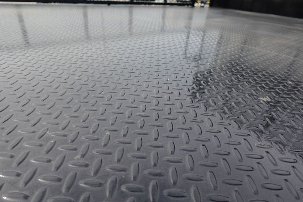 2027 Isuzu NPR HD (19ft Landscape w/ Ramps) - 23023005 - 19