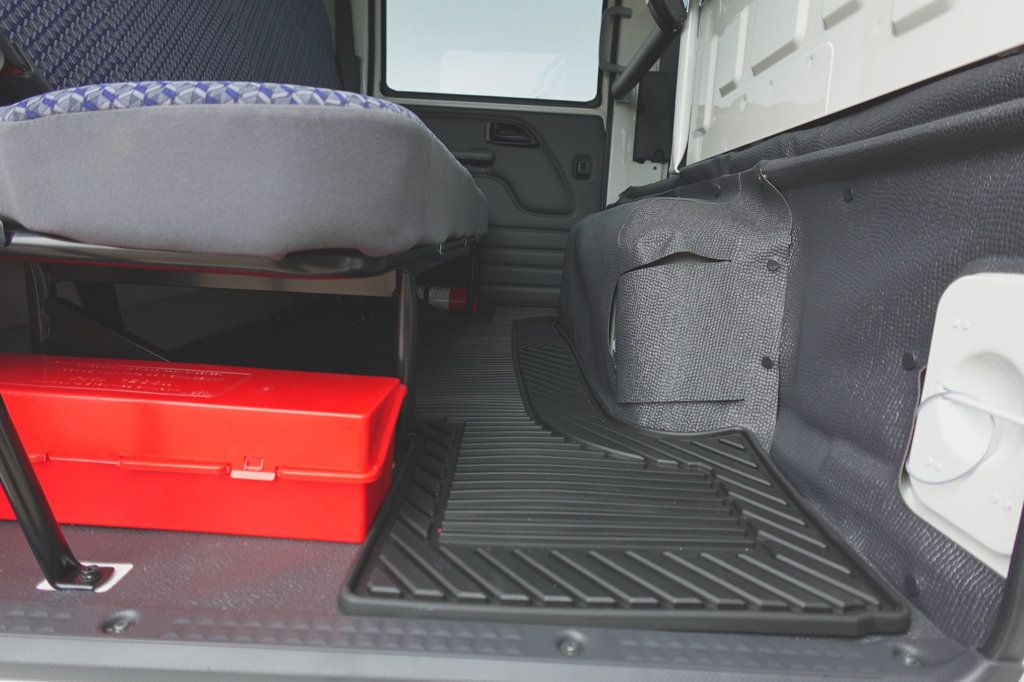 2027 Isuzu NPR HD (19ft Landscape w/ Ramps) - 23023148 - 27