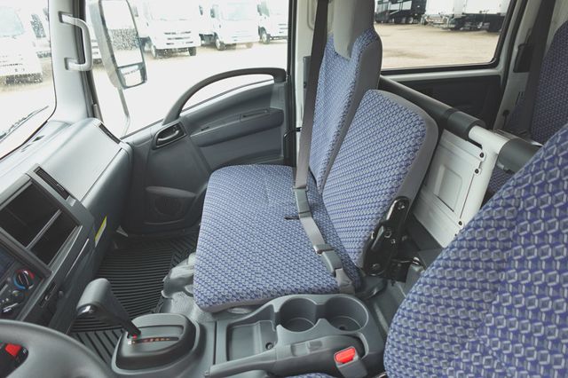 2027 Isuzu NPR HD (19ft Landscape w/ Ramps) - 23023148 - 30