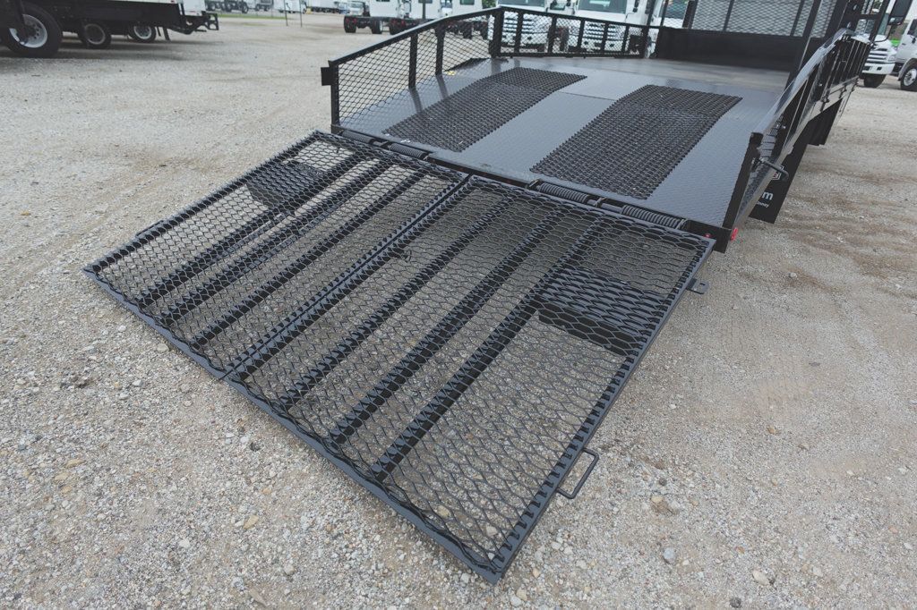 2027 Isuzu NPR HD (19ft Landscape w/ Ramps) - 23023462 - 14