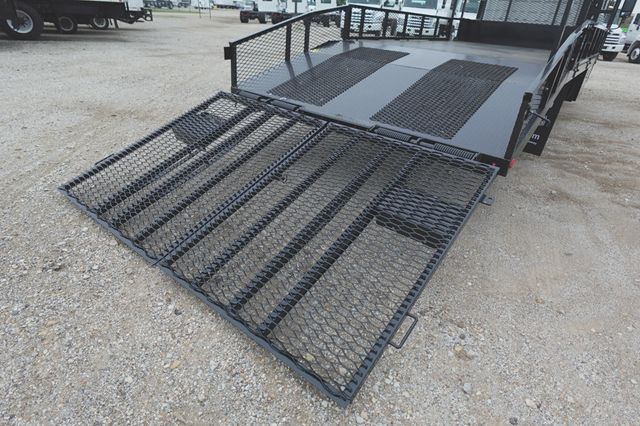2027 Isuzu NPR HD (19ft Landscape w/ Ramps) - 23023462 - 14