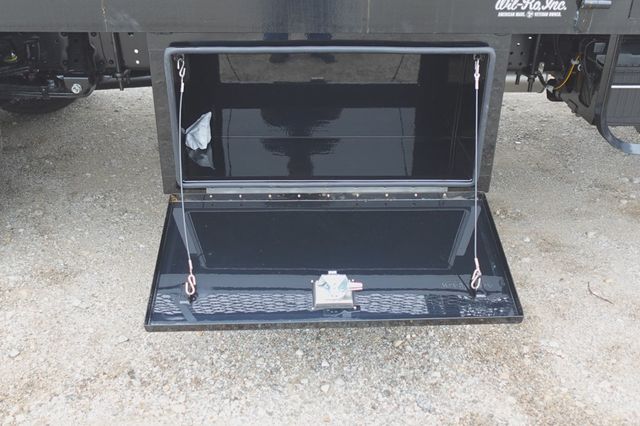 2027 Isuzu NPR HD (19ft Landscape w/ Ramps) - 23023462 - 17