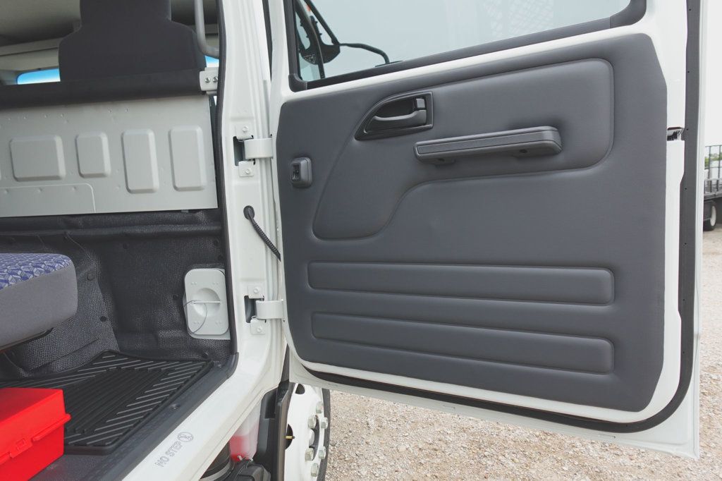 2027 Isuzu NPR HD (19ft Landscape w/ Ramps) - 23023462 - 21