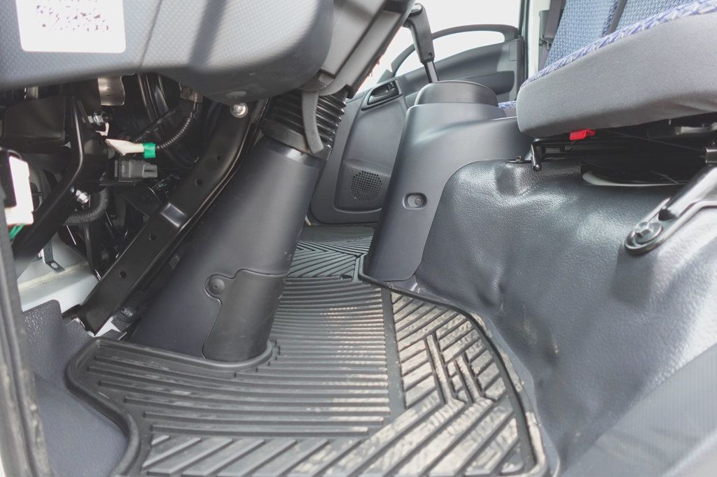 2027 Isuzu NPR HD (19ft Landscape w/ Ramps) - 23023462 - 23