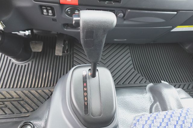 2027 Isuzu NPR HD (19ft Landscape w/ Ramps) - 23023462 - 45