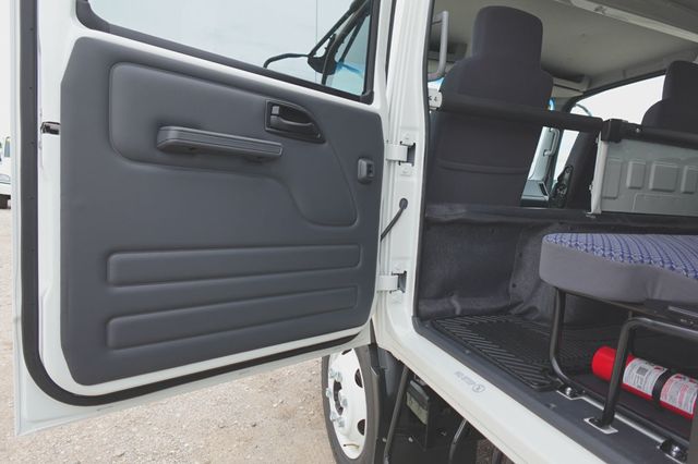 2027 Isuzu NPR HD (19ft Landscape w/ Ramps) - 23023469 - 19