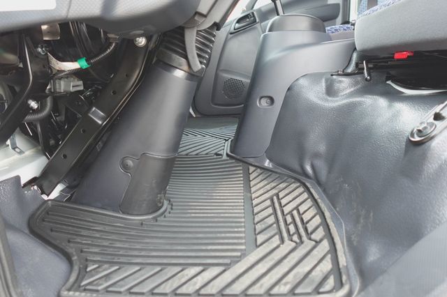 2027 Isuzu NPR HD (19ft Landscape w/ Ramps) - 23023469 - 24