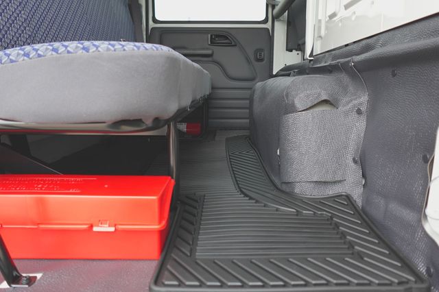 2027 Isuzu NPR HD (19ft Landscape w/ Ramps) - 23023469 - 26