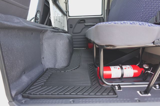 2027 Isuzu NPR HD (19ft Landscape w/ Ramps) - 23031126 - 28