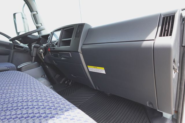2027 Isuzu NPR HD (19ft Landscape w/ Ramps) - 23031126 - 49