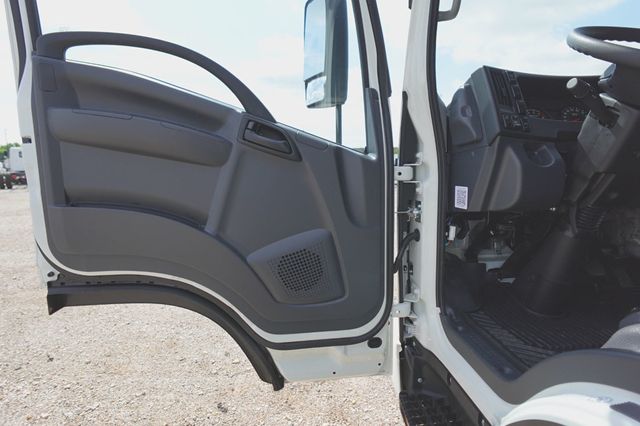 2027 Isuzu NPR HD (19ft Landscape w/ Ramps) - 23031127 - 20