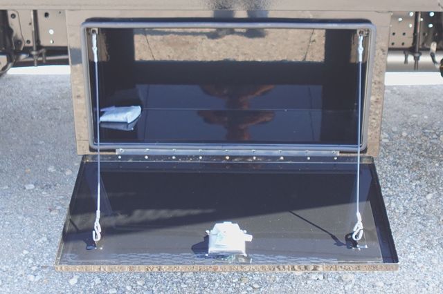 2027 Isuzu NPR HD (19ft Landscape w/ Ramps) - 23031128 - 16