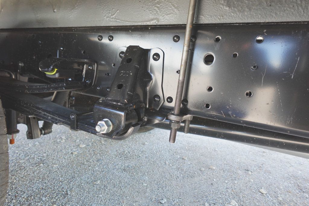 2027 Isuzu NPR HD (19ft Landscape w/ Ramps) - 23031128 - 18