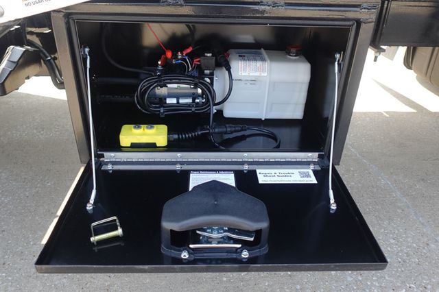 2027 Isuzu NPR HD - Gas (18ft Landscape Truck) - 23045527 - 19