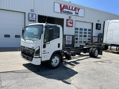2027 Isuzu NRR