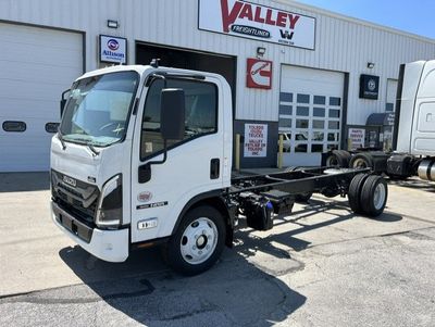 2027 Isuzu NRR