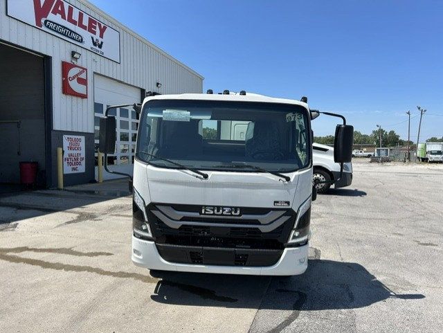 2027 Isuzu NRR 2027 ISUZU CAB CHASSIS - 23074332 - 1