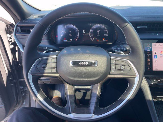 2027 Jeep Grand Cherokee Laredo Altitude - 23076462 - 17