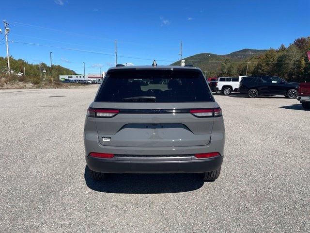 2027 Jeep Grand Cherokee Laredo Altitude - 23076462 - 5