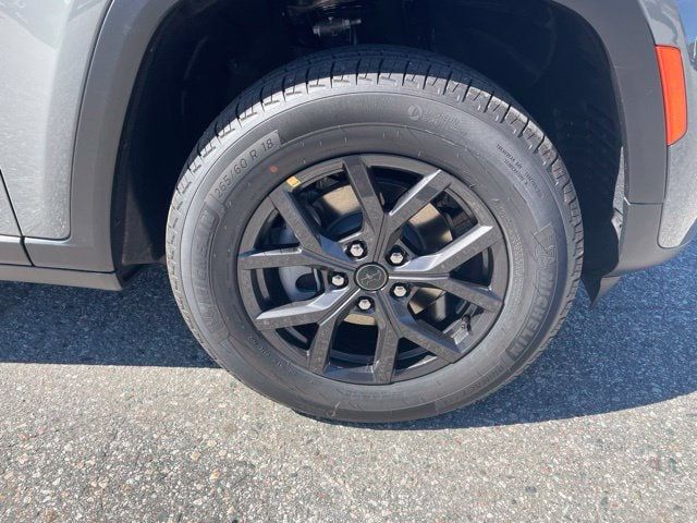 2027 Jeep Grand Cherokee Laredo Altitude - 23076462 - 8