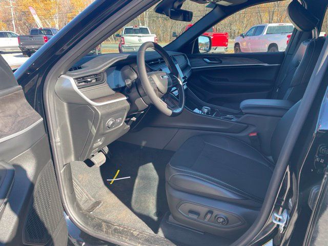 2027 Jeep Grand Cherokee LAREDO ALTITUDE 4X4 - 23080179 - 9