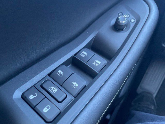 2027 Jeep Grand Cherokee LAREDO ALTITUDE 4X4 - 23080179 - 24