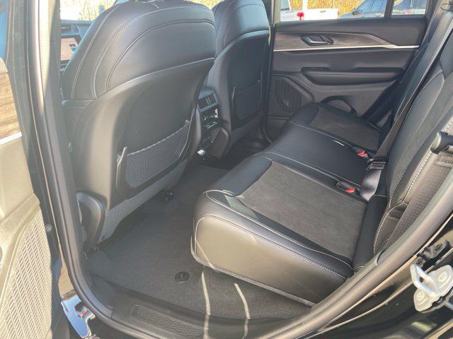 2027 Jeep Grand Cherokee LAREDO ALTITUDE 4X4 - 23080179 - 25