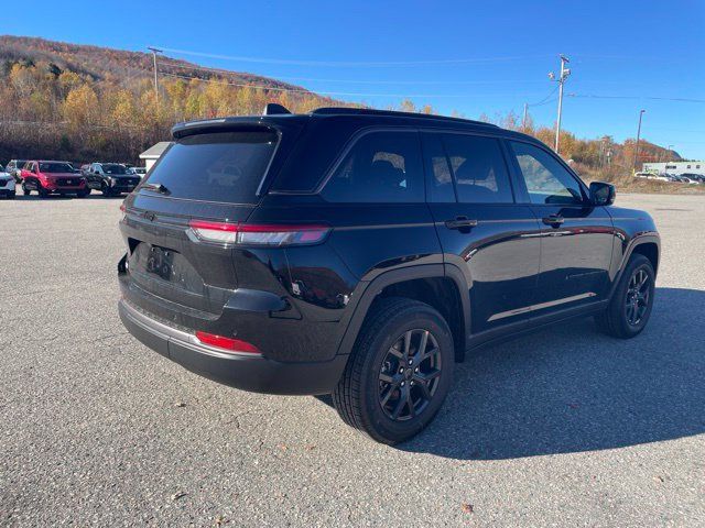 2027 Jeep Grand Cherokee LAREDO ALTITUDE 4X4 - 23080179 - 6
